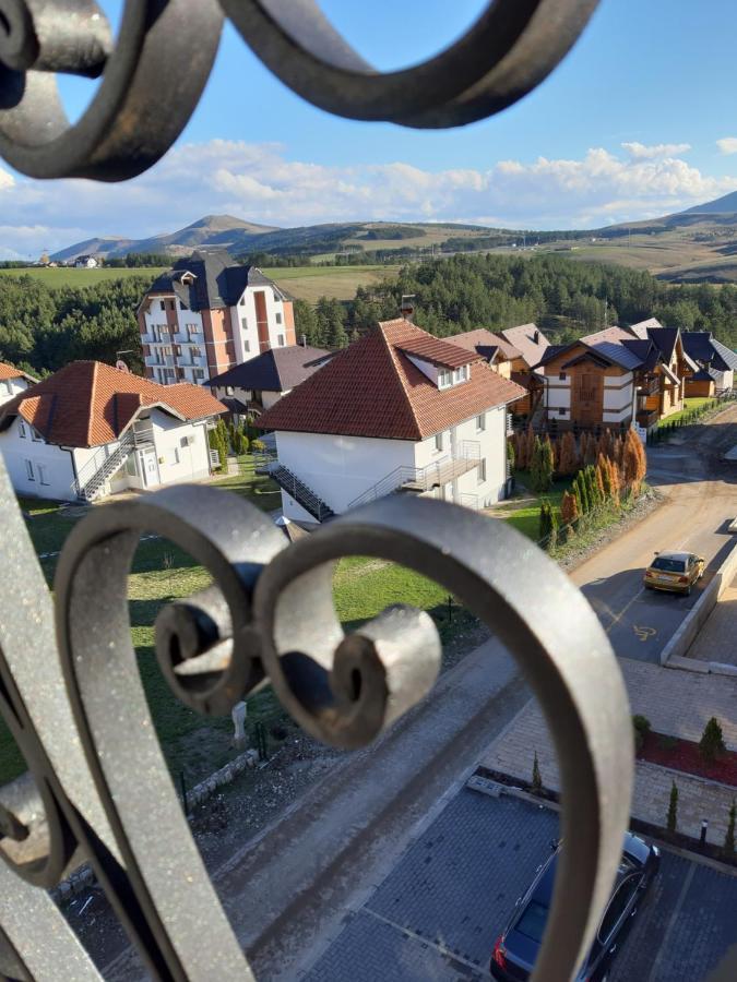 Narcis 17 - Novonamesteni Apartman Sa Prelepim Pogledom Na Tornik Zlatibor Esterno foto