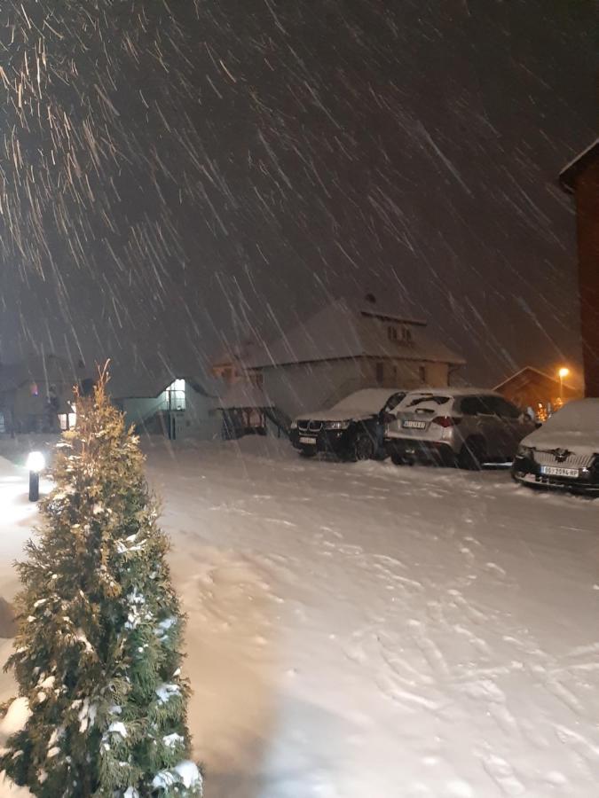 Narcis 17 - Novonamesteni Apartman Sa Prelepim Pogledom Na Tornik Zlatibor Esterno foto